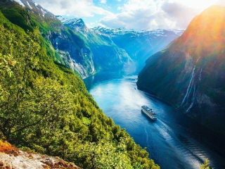 Croaziera Fiordurile Norvegiene !