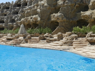 Caves Beach Resort Hurghada