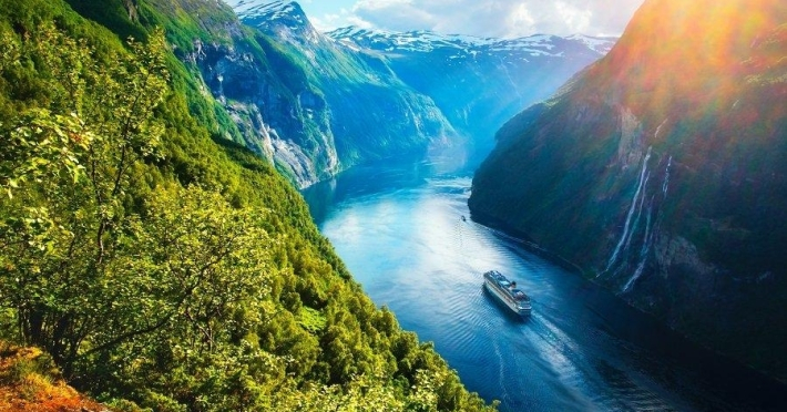 Croaziera Fiordurile Norvegiene !