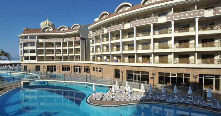 kirman-hotels-belazur-resort-spa-8045571f668f060f.jpeg